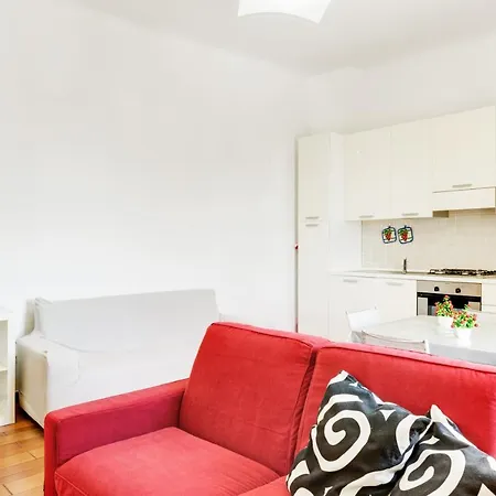 Guesthost - Migliarina Cozy Appartement